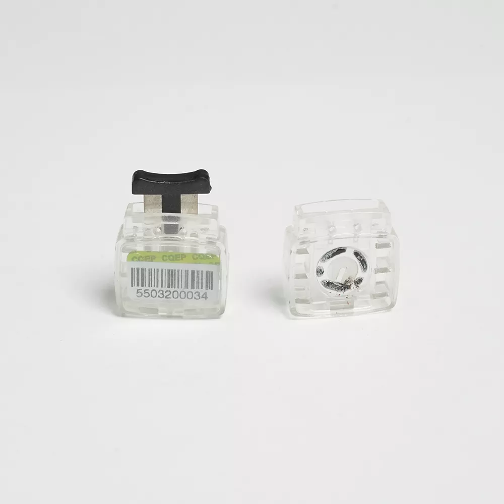 Square push-type electronic seal